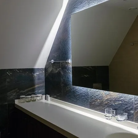 Spust Angella Apartament